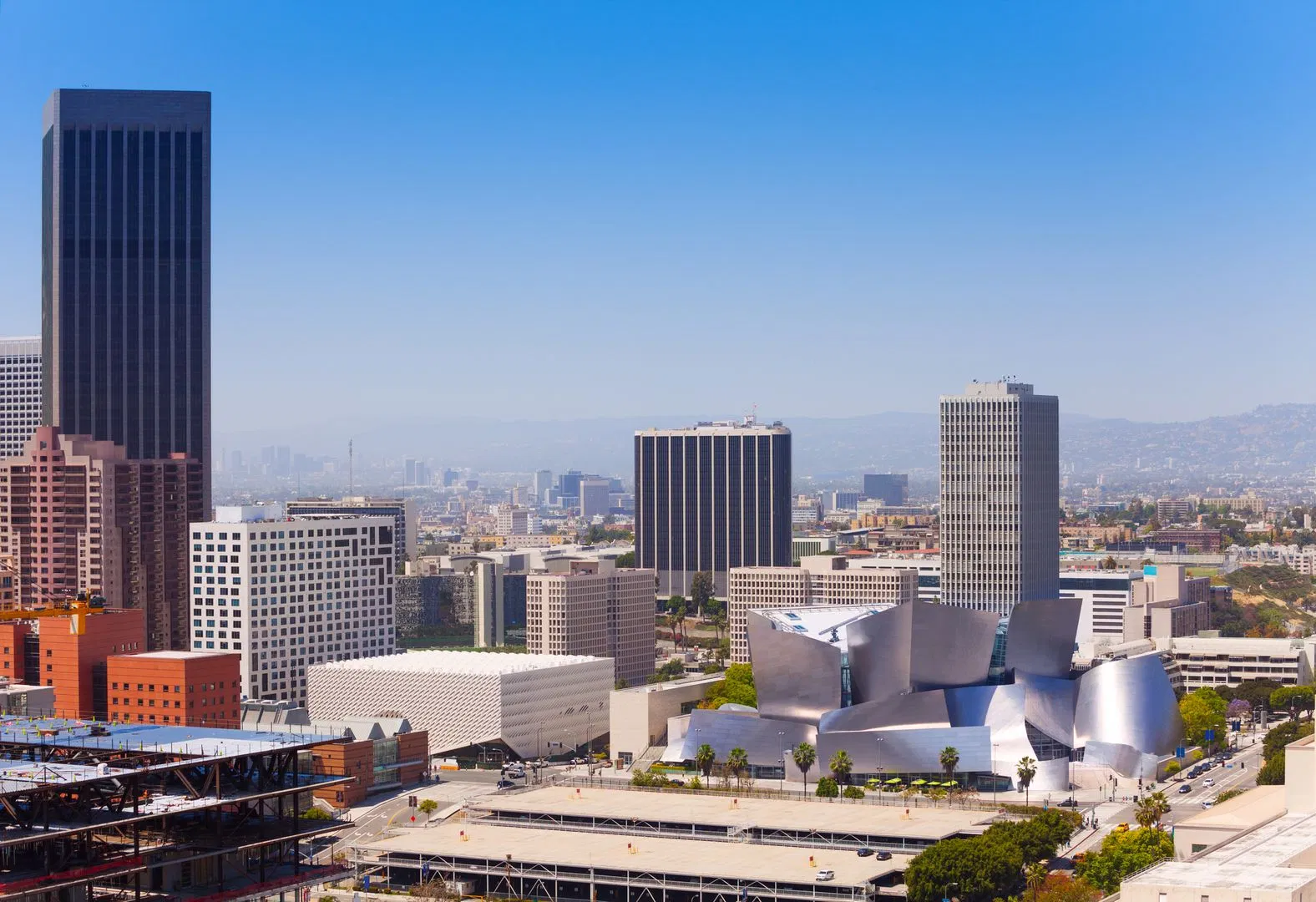 Broad Museum & Downtown Los Angeles In-App Audio Tour (Without a Ticket) (FR)