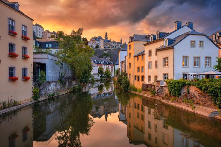 Luxembourg Scavenger Hunt & Highlights Self-Guided Walking Tour