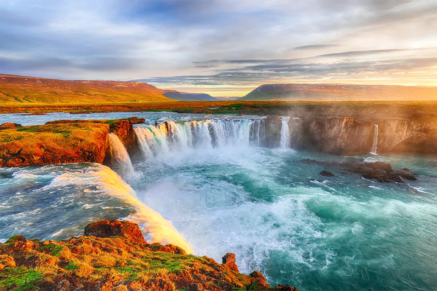 6 Day - Around Iceland Adventure - Standard Package