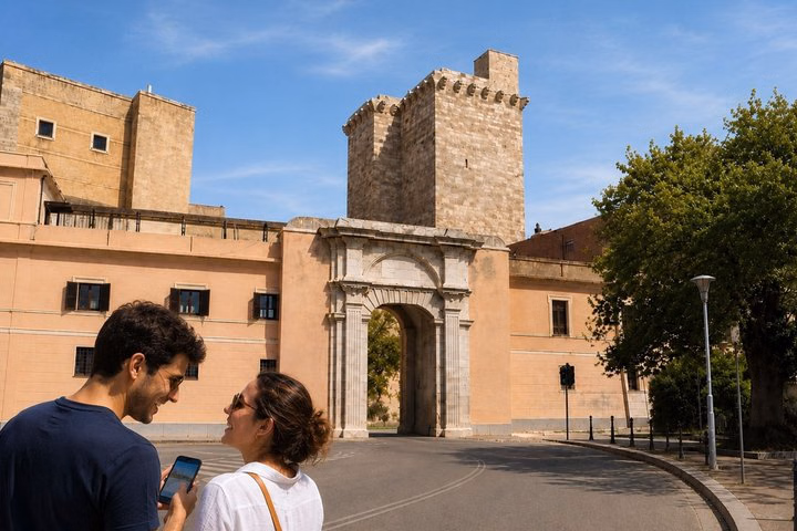 Cagliari Scavenger Hunt & Highlights Self-Guided Walking Tour