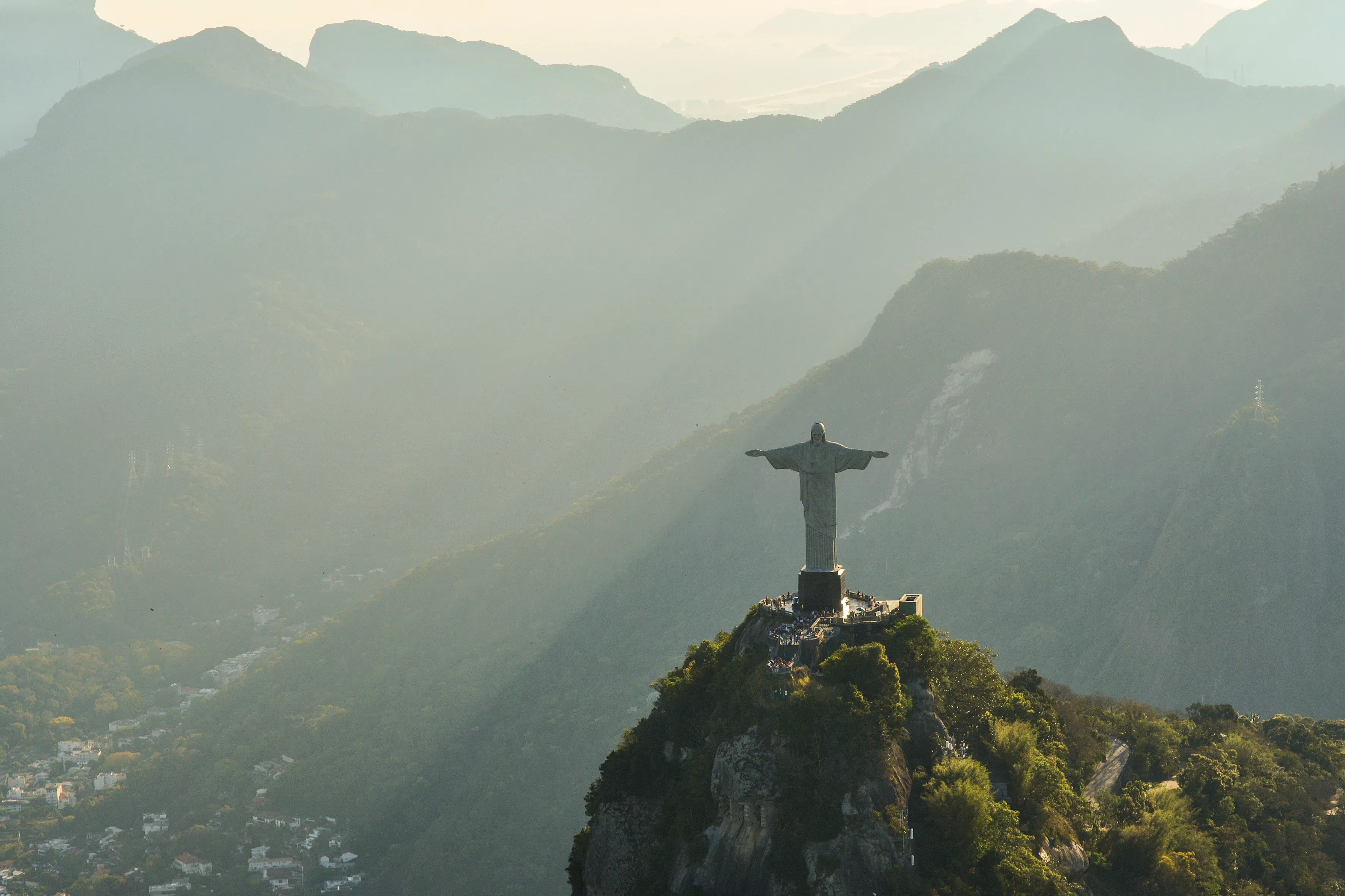5 Days Glorious Rio: Dancing Through the Carnival Parade
