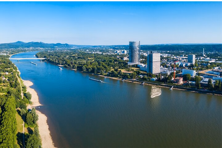 Bonn Scavenger Hunt & Highlights Self-Guided Walking Tour