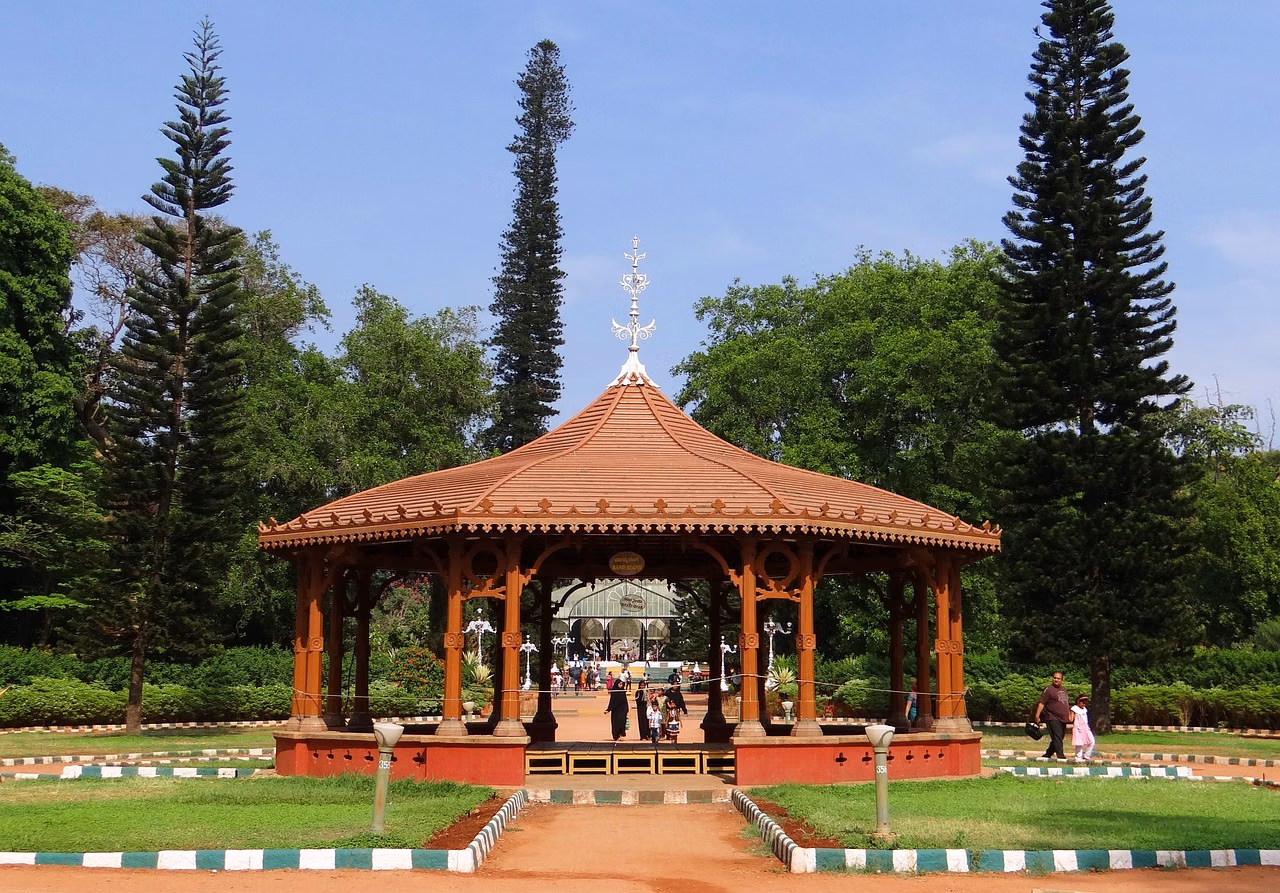 Discover Bangalore's Lalbagh with a self-guided (mobile app) scavenger hunt