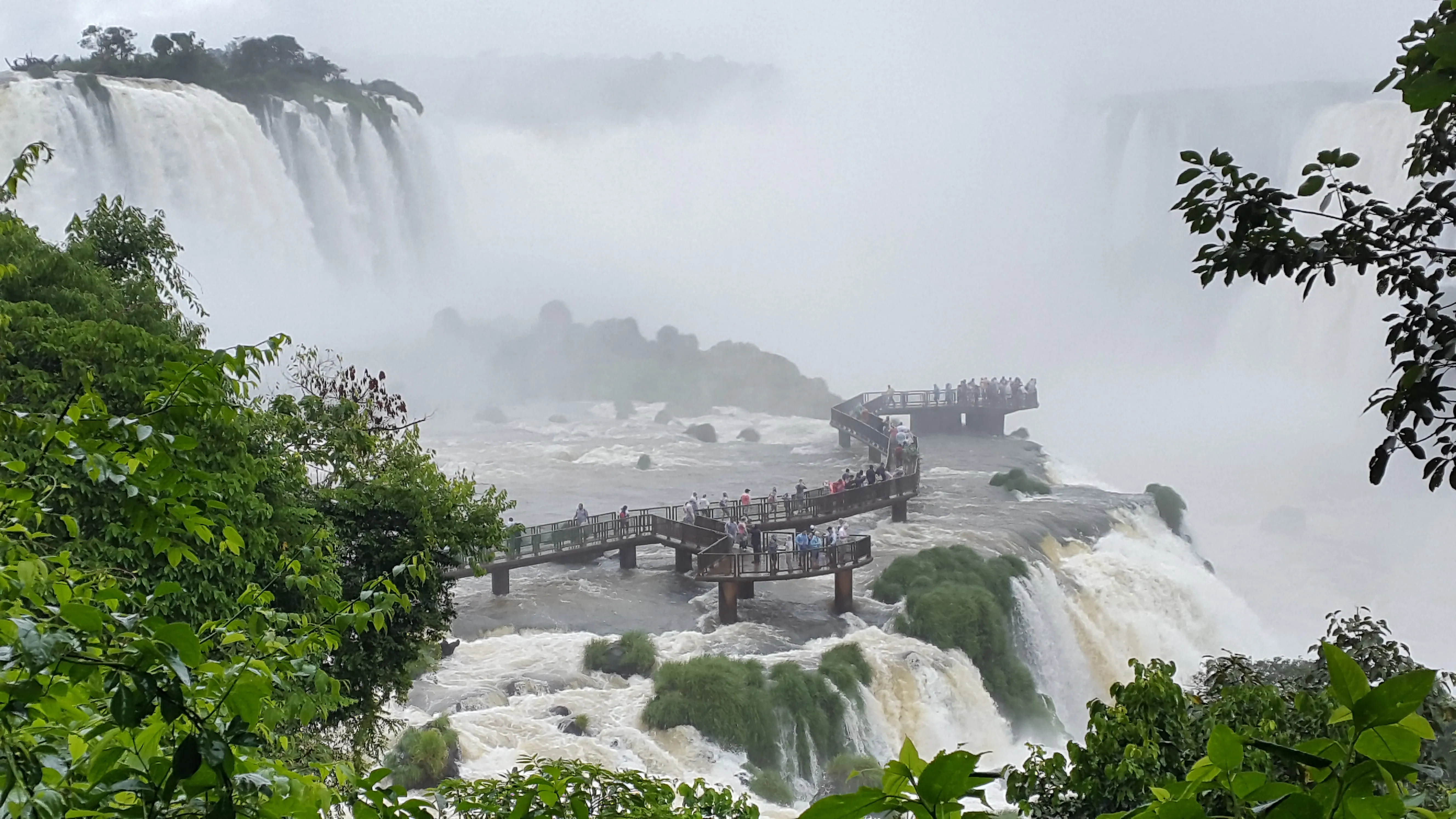 Majestic Waterfalls: 4-Day Foz do Iguaçu Adventure