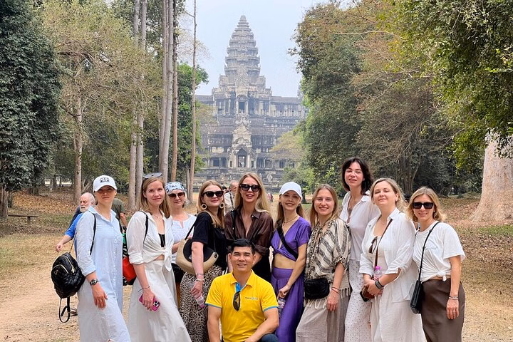 Classic Angkor Wat Sunrise or Sunset Private or Small GroupTour