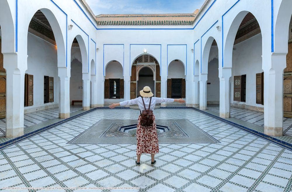 Marrakech Walking Tour: Koutoubia Mosque, Bahia Palace, Madrasa Ben Youssef and Medina