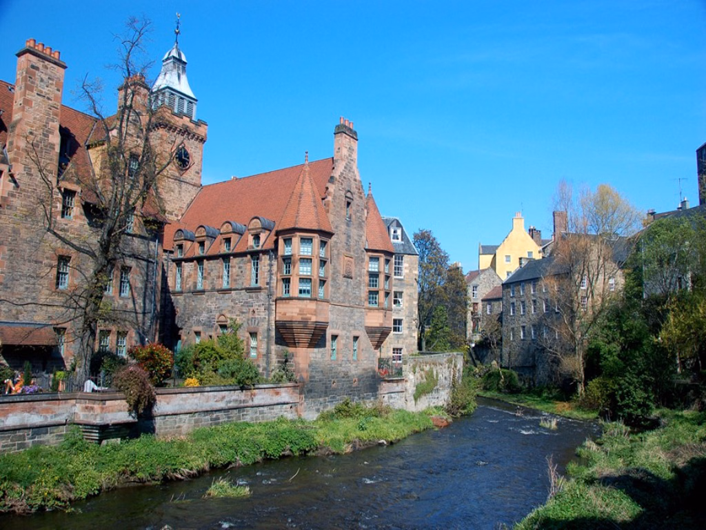 FTNT-ES Edinburgh: 2.5-Hour Walking Tour - Spanish Tour Guide