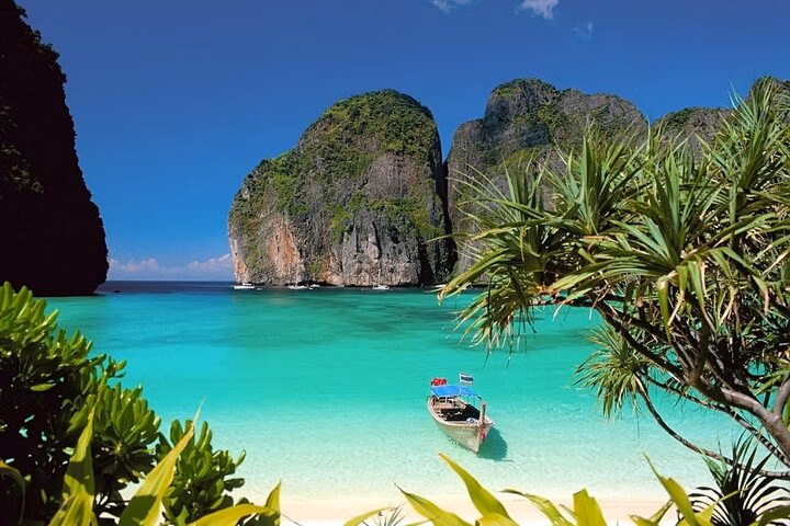 From Krabi - Phi Phi Island & Maya Bay Speedboat Tour with Lunch