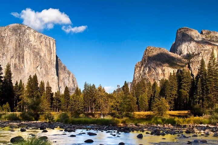 Enchanting Full Day Yosemite National Park Tour from Oakland