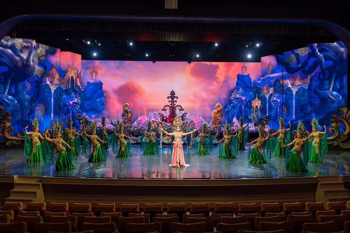 Colosseum Cabaret Show Admission Ticket in Pattaya