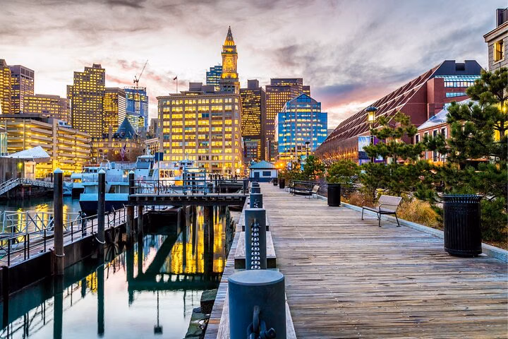 Boston Scavenger Hunt & Highlights Self-Guided Walking Tour