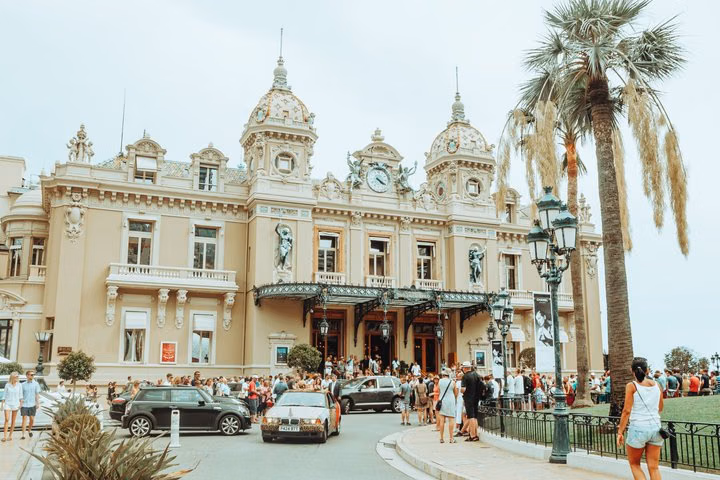 Monaco Formula 1 Circuit Self Guided Walking Tour with App