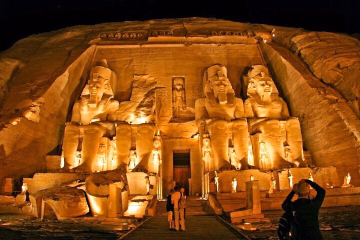 Abu Simbel 2 Day Tour from Aswan with Sound and Light Show
