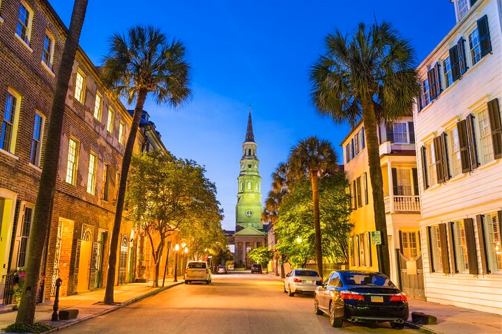 Charleston Scavenger Hunt & Highlights Self-Guided Walking Tour