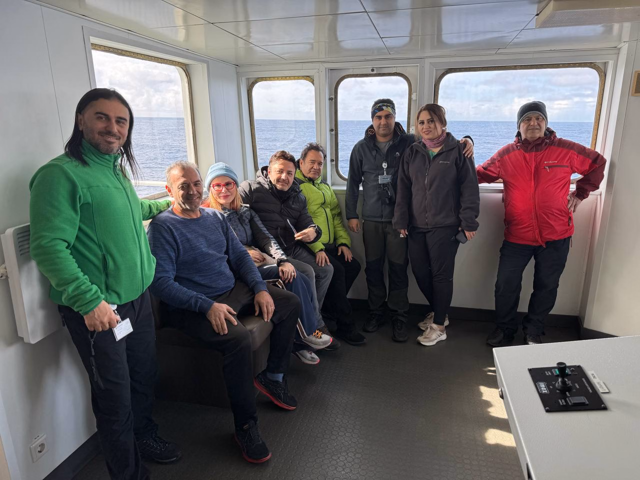 Antarctica - Polar Circle - Whale watching-A dream trip by cruise ship