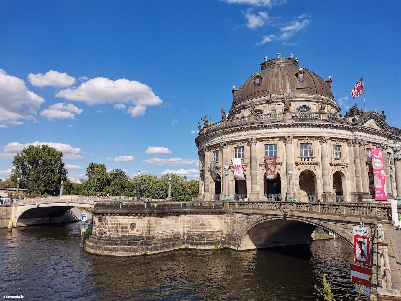 Berlin Sightseeing Tour with Bode Museum Ticket