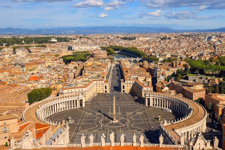 Rome: St. Peter’s Basilica & Underground Tombs Tour