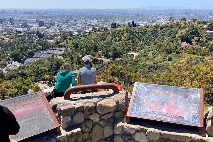 Mulholland Scenic Drive, Malibu, Santa Monica, and Venice Tour.