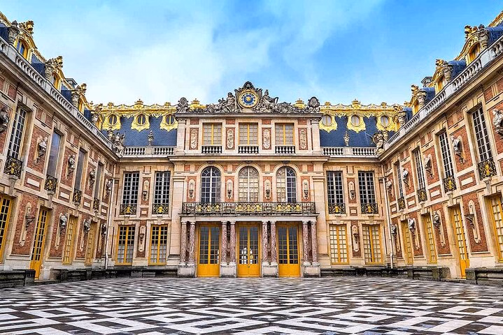 Fontainebleau, Versailles, Gardens, Trianon Private from Paris