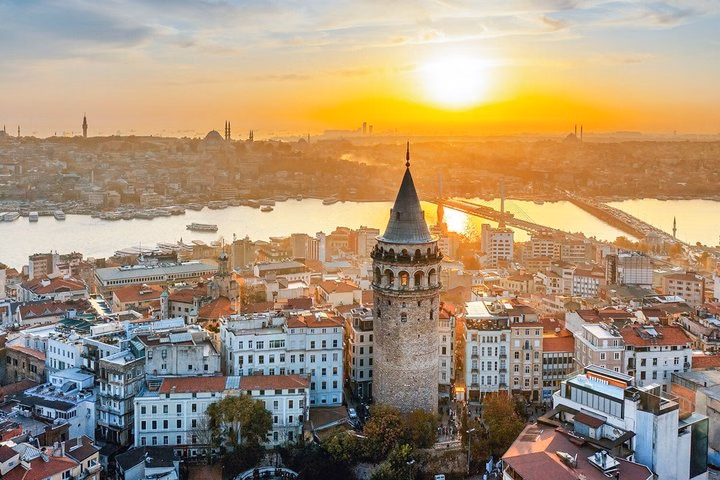 Istanbul: Galata Tower Entry Ticket with Audio Guide
