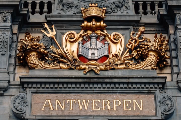 Antwerp Self-Guided City Walking Tour & Scavenger Hunt