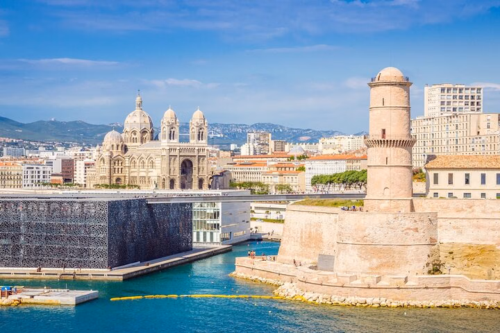 Marseille By The Sea, An Epic Journey - City Exploration Game!