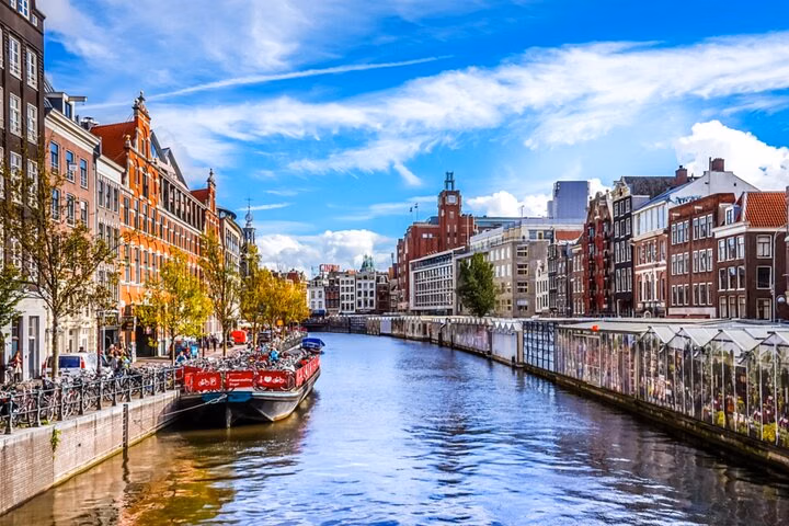 Amsterdam Centrum - City Exploration Game!
