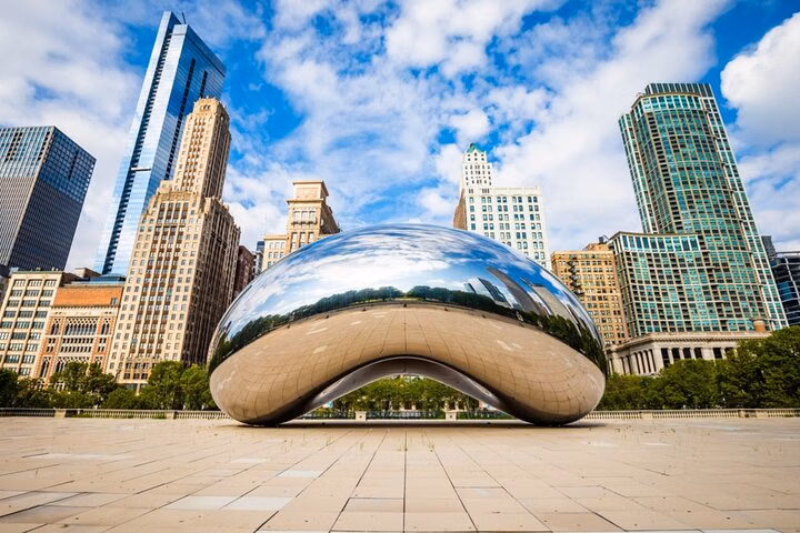 Chicago Tour: The Hopper Heist - City exploration game!