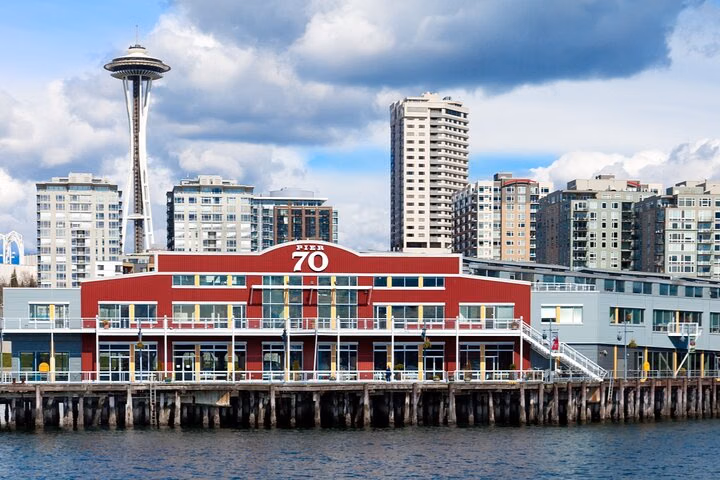 Historical Downtown of Seattle - City exploration game!