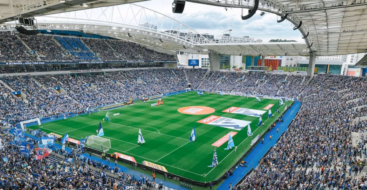 FC Porto Matchday Experience in Porto with a Local